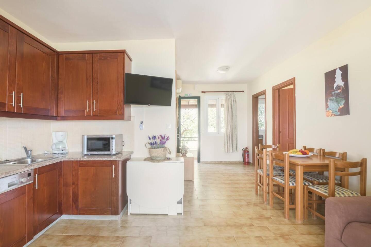 Seaview Family Morphou 38 New Era In Holidays Glyfada (Corfu)